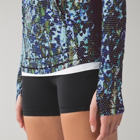 Rare Lululemon Runbeam Hoodie in size 6 - Picture 4 of 9